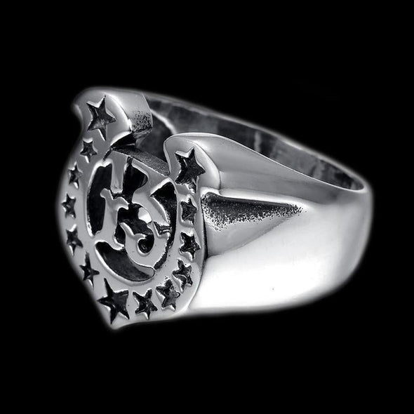 HORSESHOE STARS RING