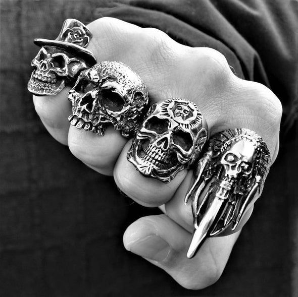 INDIAN SKULL HORN RING