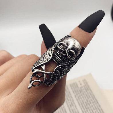 Snakeskull Ring