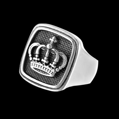 ROYAL SIGNET CROWN RING