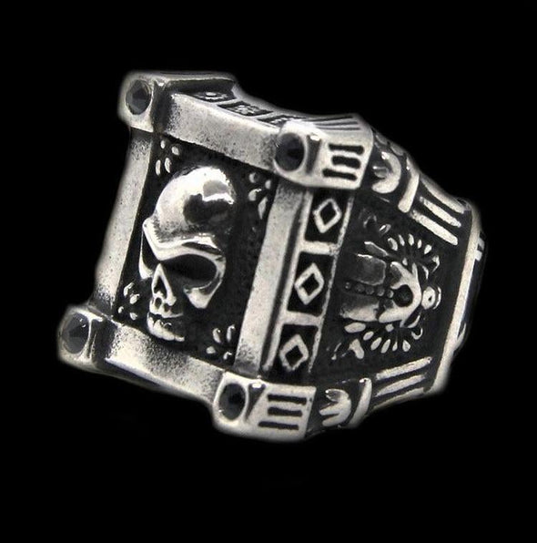 ROYAL SKULL RING