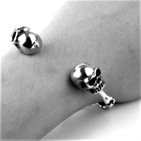 SKULL AND BONES BRACELET