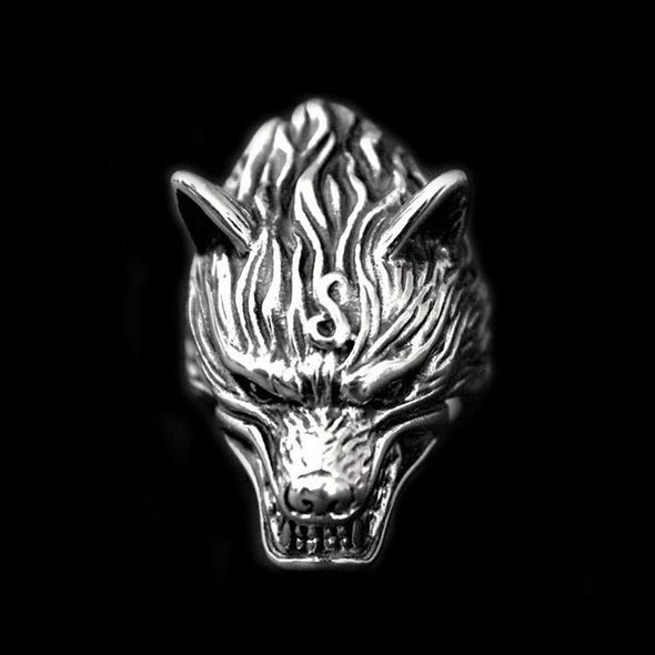 SNARLING WOLF RING