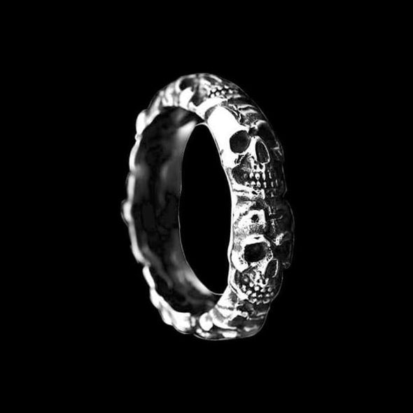 STACKED SKULL HEAD RING